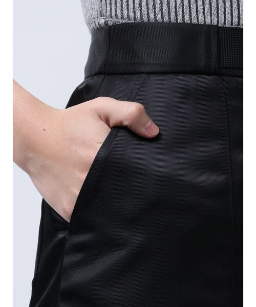 EMODA（エモダ）の「ベルトボックスミニスカート（スカート・レディース・グレー/ブラック/ベージュ・SMALL/MEDIUM）」の19枚目の写真