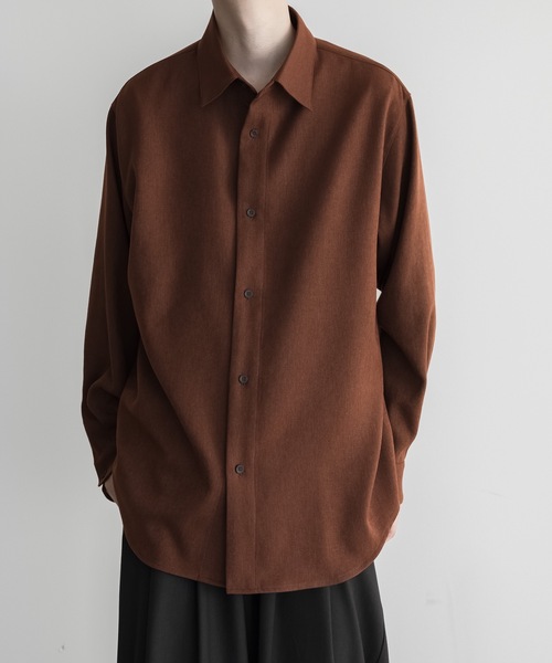 remer（リメール）の「loose un-classic regular shirt / ルーズアンクラシックレギュラーシャツ（シャツ/ブラウス・メンズ・テラコッタ/アイボリー/ブラック/グレイッシュベージュ/チャコールグレー・X-SMALL/SMALL/MEDIUM/LARGE）」の4枚目の写真