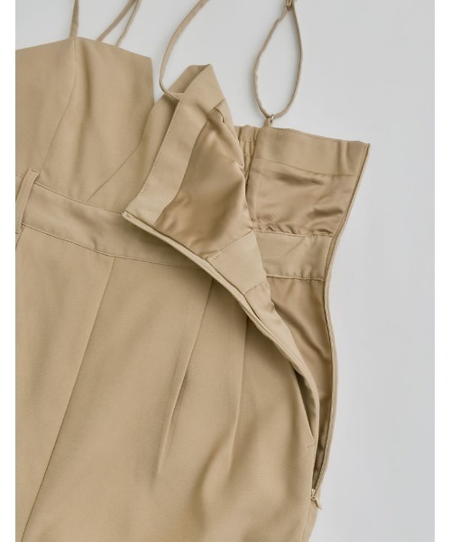 Re:EDIT（リエディ）の「[STORYコラボ][神山まりあさん着用][低身長/高身長サイズ有]カッティングデザインウエストベルト付きキャミサロペット（サロペット/オーバーオール・レディース・ブラック/ベージュ/グレー・MEDIUM/LARGE/SHORT/TALL）」の19枚目の写真