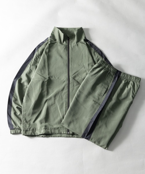 NYLAUS（ナイラス）の「裏メッシュ サイドライン/サイドパイピング スタンドカラー ウィンドブレーカー（ナイロンジャケット・メンズ・ブラック系1/ブラック系2/カーキ系1/カーキ系2/ネイビー系1/ネイビー系2/レッド系1/レッド系2・LL/M/L）」の9枚目の写真