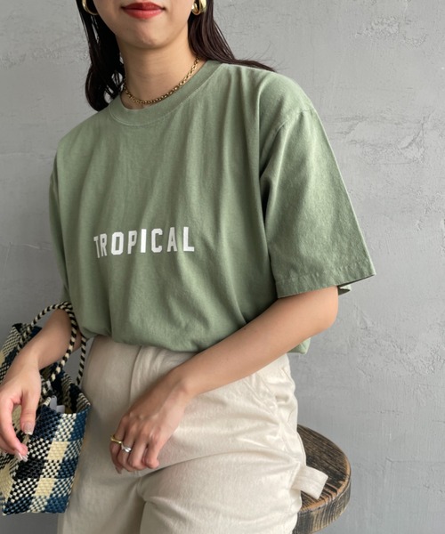 FUNG（ファング）の「[FUNG/ファング] TROPICAL カットオフプリントTシャツ（Tシャツ/カットソー・レディース・ブラック/ホワイト/モスグリーン・M）」の3枚目の写真