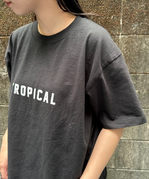 FUNG（ファング）の「[FUNG/ファング] TROPICAL カットオフプリントTシャツ（Tシャツ/カットソー・レディース・ブラック/ホワイト/モスグリーン・M）」の12枚目の写真