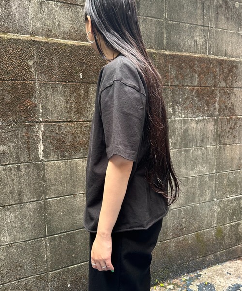 FUNG（ファング）の「[FUNG/ファング] TROPICAL カットオフプリントTシャツ（Tシャツ/カットソー・レディース・ブラック/ホワイト/モスグリーン・M）」の10枚目の写真