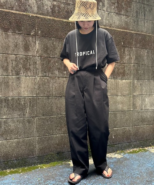 FUNG（ファング）の「[FUNG/ファング] TROPICAL カットオフプリントTシャツ（Tシャツ/カットソー・レディース・ブラック/ホワイト/モスグリーン・M）」の7枚目の写真