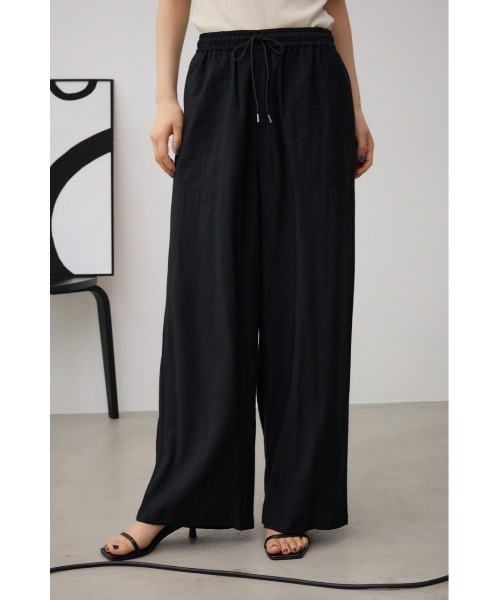 AZUL by moussy(アズールバイマウジー)の「ツイルイージーパンツ(その他パンツ・レディース・ブラウン/レッド/ブラック/アイボリー/マルチ・SMALL/MEDIUM)」の17枚目の写真