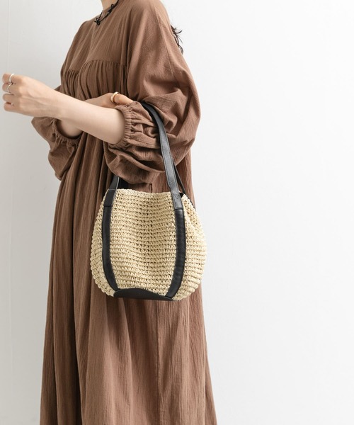 folna(フォルナ)の「『別注』Folna×DOORS ペーパーバッグ(トートバッグ・レディース・ベージュ系その他/ベージュ・FREE)」の4枚目の写真