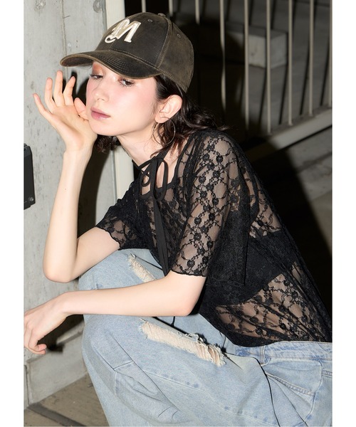 Adoon plain(アドーンプレーン)の「レースチョーカートップス(Tシャツ/カットソー・レディース・ホワイト/ブラック/チャコールグレー・FREE)」の4枚目の写真