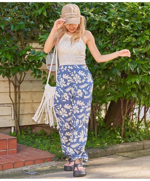 anap mimpi(アナップミンピ)の「アートフラワー柄 リネンタッチ 裾ドローストリング パンツ(その他パンツ・レディース・カーキ/ネイビー・FREE)」の10枚目の写真