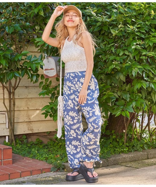 anap mimpi(アナップミンピ)の「アートフラワー柄 リネンタッチ 裾ドローストリング パンツ(その他パンツ・レディース・カーキ/ネイビー・FREE)」の8枚目の写真