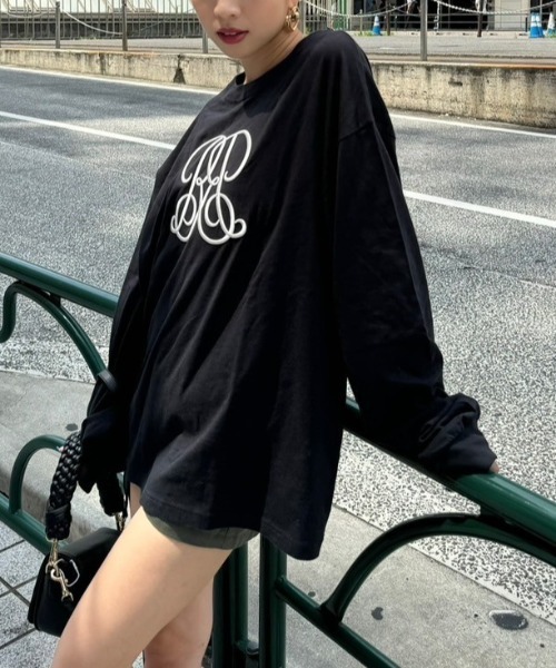 rienda（リエンダ）の「【WEB限定】WRRロングスリーブTシャツ（Tシャツ/カットソー・レディース・ホワイト/ブラック/ピンク系その他・FREE）」の2枚目の写真