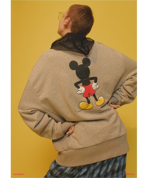 LOWRYS FARM(ローリーズファーム)の「Disney/BIGウラケPOLS 142873(Tシャツ/カットソー・レディース・グレー/チャコールグレー・FREE)」の1枚目の写真