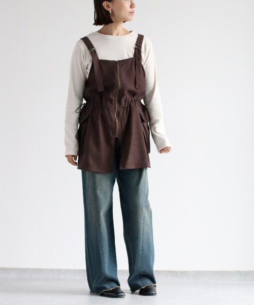 cepo（セポ）の「《２点セットアイテム》ジャンスカ＆リブロングスリーブTee アンサンブル（ジャンパースカート・レディース・ブラウン/ブルー/ブラック・M）」の16枚目の写真