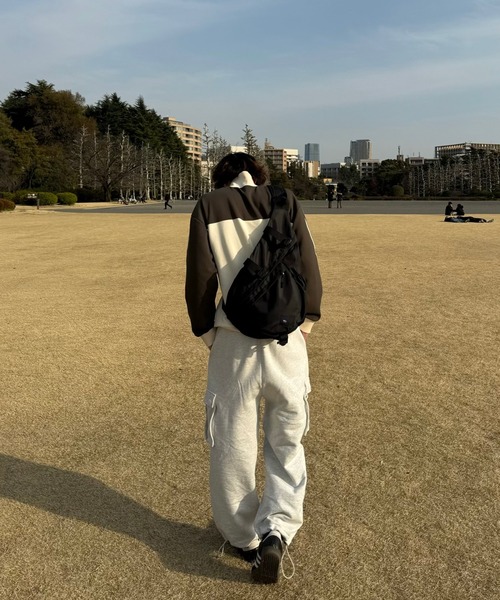 favclo.(ファブクロ)の「sweat cargo pants / スウェットカーゴパンツ(カーゴパンツ・メンズ・ブラック/杢グレー・MEDIUM/LARGE)」の4枚目の写真