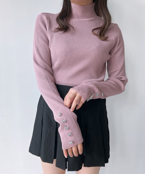 AS KNOW AS plus（アズノゥアズプラス）の「◇選んで袖ボタンリブハイネックニットプルオーバー（ニット/セーター・レディース・ブラック系その他/アイボリー系/ピンク系その他/ベージュ系/グレー系その他2/ブラック系2/アイボリー系2/ベージュ系その他2・FREE）」の8枚目の写真