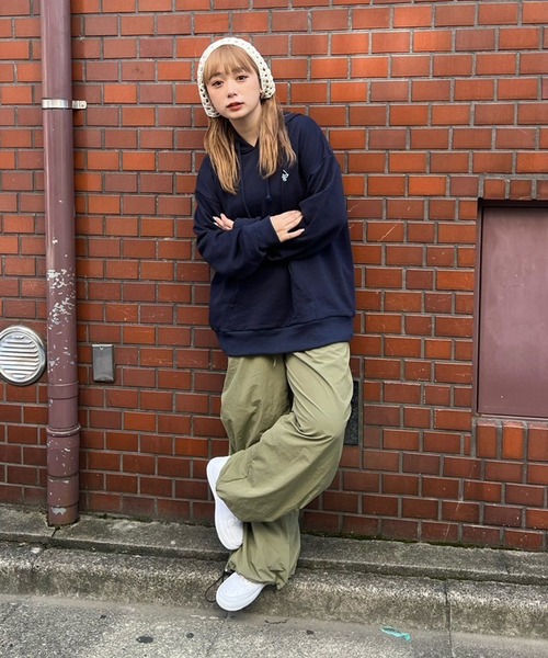 NUNIFE（ユニフィー）の「【NUNIFE】《さやべびコラボ》ナイロンパンツ（カーゴパンツ・レディース・ベージュ/チャコール/オリーブ・MEDIUM/LARGE）」の3枚目の写真