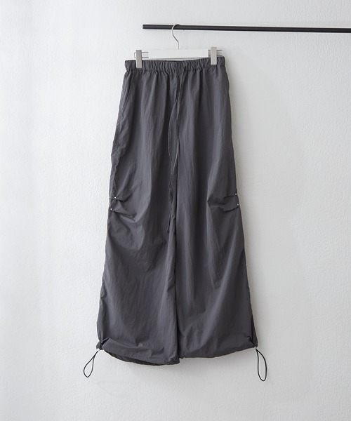 NUNIFE（ユニフィー）の「【NUNIFE】《さやべびコラボ》ナイロンパンツ（カーゴパンツ・レディース・ベージュ/チャコール/オリーブ・MEDIUM/LARGE）」の7枚目の写真