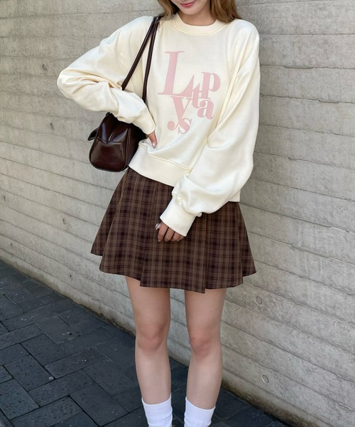 clear（クリア）の「アルファベットプリント普通丈スウェットトップス [着回し抜群 ゆったりシルエット]≪再入荷≫（スウェット・レディース・ブルーグレー/アイボリー/グレイッシュベージュ/グレー・F）」の5枚目の写真