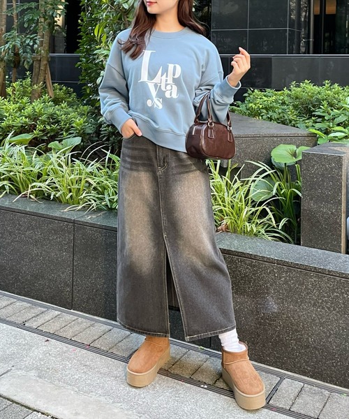 clear（クリア）の「アルファベットプリント普通丈スウェットトップス [着回し抜群 ゆったりシルエット]≪再入荷≫（スウェット・レディース・ブルーグレー/アイボリー/グレイッシュベージュ/グレー・F）」の8枚目の写真