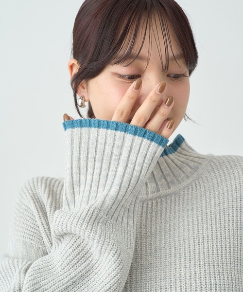 earth music&ecology（アースミュージックアンドエコロジー）の「ライン入りハイネックニットチュニック（チュニック・レディース・レッド/ライトグレー系2/ブラック/アイボリー・FREE）」の13枚目の写真