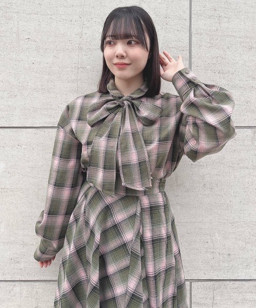 F i.n.t（フィント）の「【セットアップ対応】ビッグリボンタイ付きチェックシャツ/fint（シャツ/ブラウス・レディース・ブルー/グリーン×ピンク/ボルドー・FREE）」の12枚目の写真