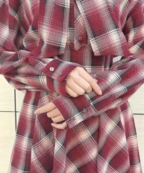 F i.n.t（フィント）の「【セットアップ対応】ビッグリボンタイ付きチェックシャツ/fint（シャツ/ブラウス・レディース・ブルー/グリーン×ピンク/ボルドー・FREE）」の19枚目の写真