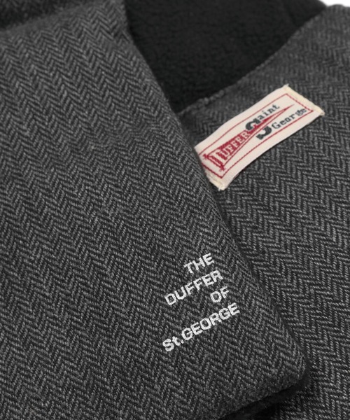 The DUFFER of ST.GEORGE(ザダファーオブセントジョージ)の「WOOL LIKE QUILTING MUFF:ウールライク 中綿マフラー(マフラー・メンズ・ダークグレー/グレー・F)」の7枚目の写真