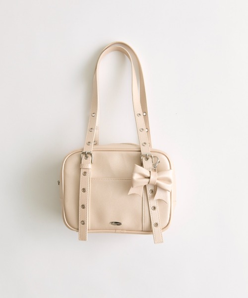 OLIVE des OLIVE（オリーブデオリーブ）の「リボンチャーム付きスクエアボストン（ショルダーバッグ・レディース・オフホワイト/ピンク系その他/サックスブルー/ダークブラウン/シルバー/アイボリー・FREE）」の10枚目の写真