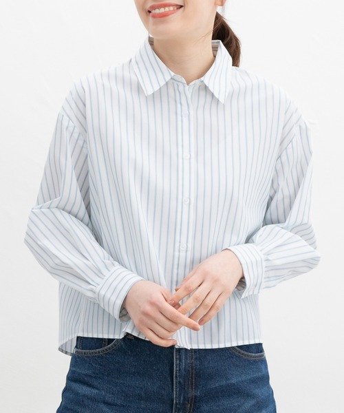 Honeys(ハニーズ)の「ショート丈シャツ(シャツ/ブラウス・レディース・ホワイト系その他/サックスブルー系/ベージュ系その他/ホワイト/ブルー系その他/ホワイト×ブルー/ピンク系その他・L/LL/M/S)」の3枚目の写真