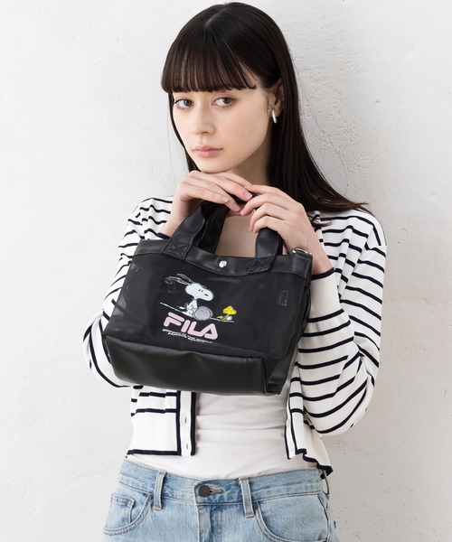 FILA（フィラ）の「FILA フィラ ×PEANUTS ピーナッツ SNOOPY スヌーピー コラボ メッシュ  2WAY ミニ ショルダーバッグ トートバッグ（ショルダーバッグ・レディース・ブラック/アイボリー/シルバー・FREE）」の2枚目の写真