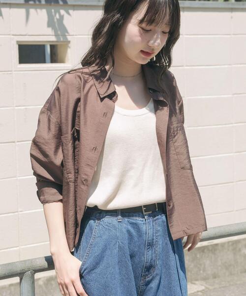 ITEMS URBANRESEARCH（アイテムズ アーバンリサーチ）の「クロップドシアーシャツ（シャツ/ブラウス・レディース・ブラウン/ライトピンク/ミント・FREE）」の2枚目の写真