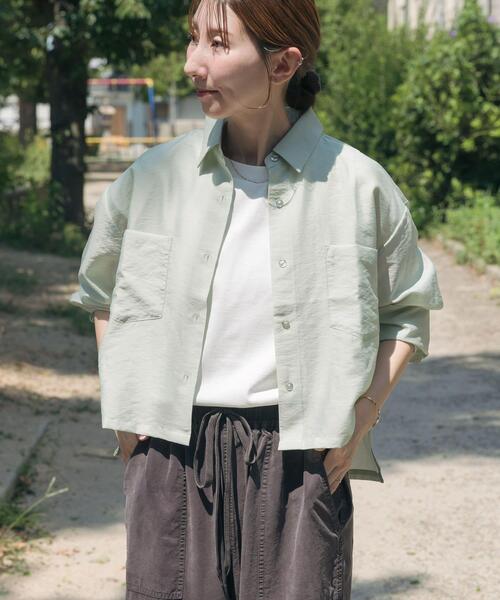 ITEMS URBANRESEARCH（アイテムズ アーバンリサーチ）の「クロップドシアーシャツ（シャツ/ブラウス・レディース・ブラウン/ライトピンク/ミント・FREE）」の17枚目の写真