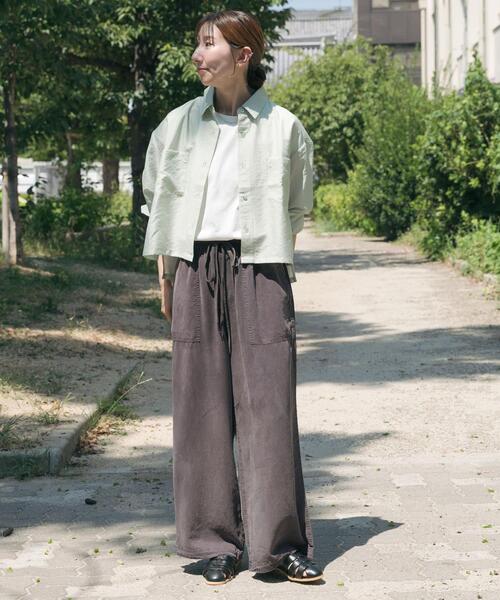 ITEMS URBANRESEARCH（アイテムズ アーバンリサーチ）の「クロップドシアーシャツ（シャツ/ブラウス・レディース・ブラウン/ライトピンク/ミント・FREE）」の18枚目の写真