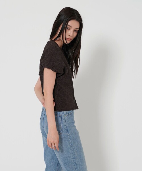 EMMEL REFINES（エメルリファインズ）の「＜EMMEL REFINES＞EM ジャカード パフスリーブ カーディガン（カーディガン/ボレロ・レディース・ダークブラウン/ライトブルー・FREE）」の8枚目の写真