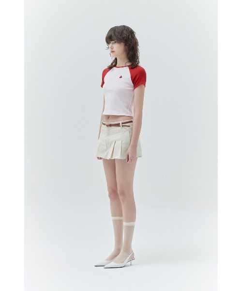KIRSH（キルシー）の「KIRSH PLAIN COLOR MIX RAGLAN CROP T-SHIRT キルシー プレーン カラー ミックス ラグラン クロップ Tシャツ（Tシャツ/カットソー・レディース・レッド/グレー/ブラック・ONE SIZE）」の4枚目の写真