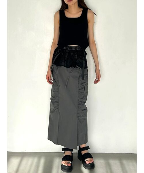 CALNAMUR(カルナムール)の「2WAY LACE OVER NYLON GATHER SK/2WAYレースオーバーナイロンギャザースカート(スカート・レディース・ベージュ/レッド/チャコールグレー・FREE)」の5枚目の写真