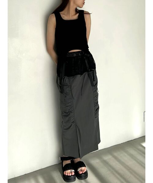CALNAMUR(カルナムール)の「2WAY LACE OVER NYLON GATHER SK/2WAYレースオーバーナイロンギャザースカート(スカート・レディース・ベージュ/レッド/チャコールグレー・FREE)」の7枚目の写真
