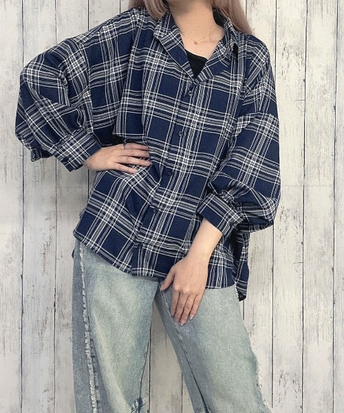 GORGE（ゴージ）の「《タンクトップ付き×チェック柄》レディース 抜け感シャツ 2点セット 春夏秋（シャツ/ブラウス・レディース・モカ/ブラック/オフホワイト/ネイビー・F）」の4枚目の写真