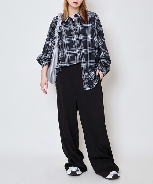 GORGE（ゴージ）の「《タンクトップ付き×チェック柄》レディース 抜け感シャツ 2点セット 春夏秋（シャツ/ブラウス・レディース・モカ/ブラック/オフホワイト/ネイビー・F）」の11枚目の写真