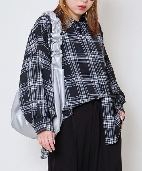 GORGE（ゴージ）の「《タンクトップ付き×チェック柄》レディース 抜け感シャツ 2点セット 春夏秋（シャツ/ブラウス・レディース・モカ/ブラック/オフホワイト/ネイビー・F）」の12枚目の写真