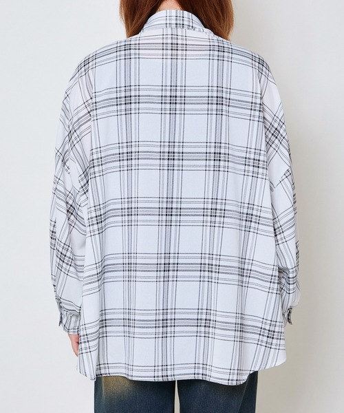 GORGE（ゴージ）の「《タンクトップ付き×チェック柄》レディース 抜け感シャツ 2点セット 春夏秋（シャツ/ブラウス・レディース・モカ/ブラック/オフホワイト/ネイビー・F）」の22枚目の写真