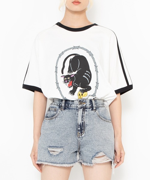 PUNYUS（プニュズ）の「ダメージデニムショートパンツ（デニムパンツ・レディース・ブルー系その他/ブラック/ライトブルー・1/2/3/4）」の14枚目の写真