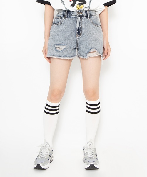 PUNYUS（プニュズ）の「ダメージデニムショートパンツ（デニムパンツ・レディース・ブルー系その他/ブラック/ライトブルー・1/2/3/4）」の15枚目の写真