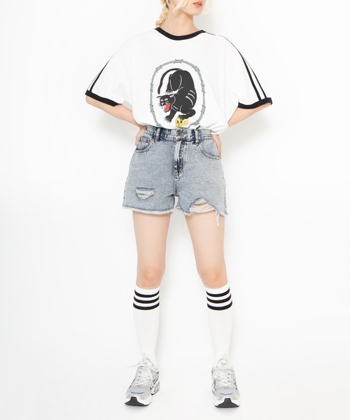 PUNYUS（プニュズ）の「ダメージデニムショートパンツ（デニムパンツ・レディース・ブルー系その他/ブラック/ライトブルー・1/2/3/4）」の16枚目の写真