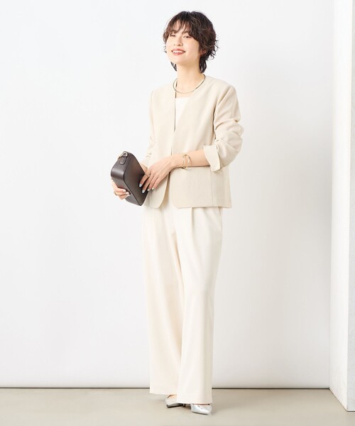 NOLLEY’S(ノーリーズ)の「《セットアップ対応》ウォッシャブルドライトロピカルVネックジャケット(ノーカラージャケット・レディース・ネイビー/ベージュ・36/38/40)」の4枚目の写真