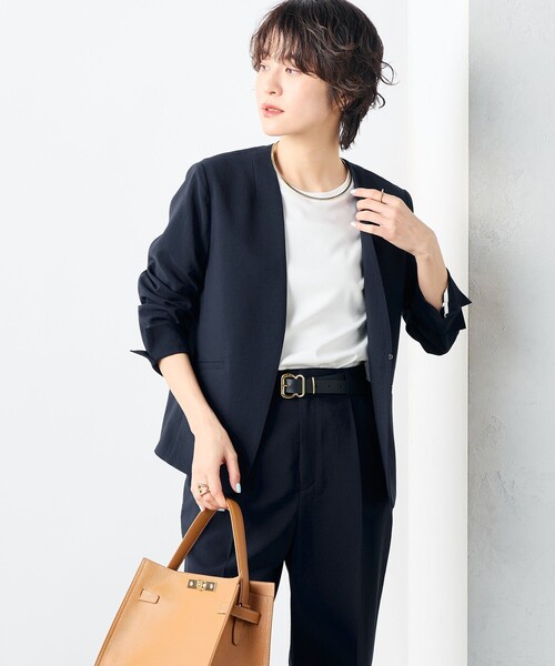 NOLLEY’S(ノーリーズ)の「《セットアップ対応》ウォッシャブルドライトロピカルVネックジャケット(ノーカラージャケット・レディース・ネイビー/ベージュ・36/38/40)」の15枚目の写真