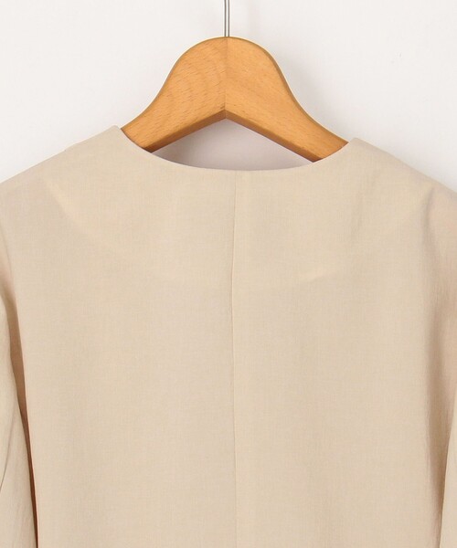 NOLLEY’S(ノーリーズ)の「《セットアップ対応》ウォッシャブルドライトロピカルVネックジャケット(ノーカラージャケット・レディース・ネイビー/ベージュ・36/38/40)」の22枚目の写真