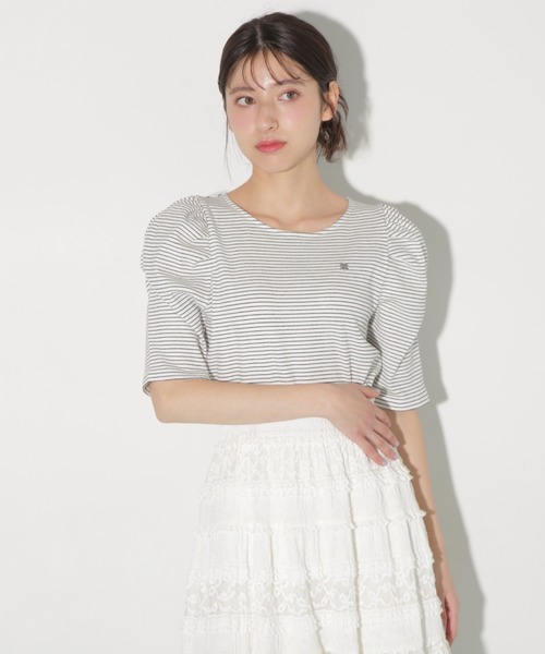 JILL by JILL STUART(ジルバイジルスチュアート)の「プレート付きパワショルカットソー(Tシャツ/カットソー・レディース・ブラック/ホワイト/ホワイト系その他・FREE)」の15枚目の写真