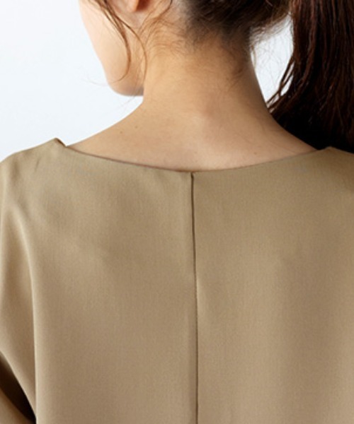HUG.U(ハグユー)の「センタータック ロングワンピース(ワンピース・レディース・ブラック/シアン/ベージュ・L/XL/M)」の7枚目の写真
