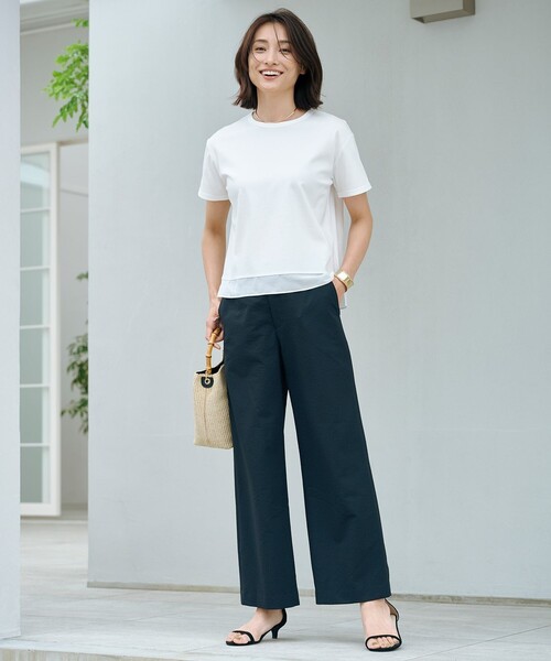 J.PRESS(ジェイプレス)の「【WEB限定カラーあり・洗える】コットンスムース シアーデザイン カットソー(Tシャツ/カットソー・レディース・ピーコックグリーン系/ネイビー系/ホワイト系/ライトグレー系/ピンク系/ダークブラウン系/イエロー系・T13/T15)」の9枚目の写真