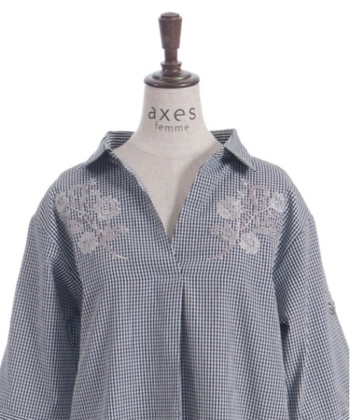 axes femme（アクシーズファム）の「花刺繍スキッパーシャツ（シャツ/ブラウス・レディース・ブラック/ホワイト/ミント/サックスブルー・FREE）」の14枚目の写真